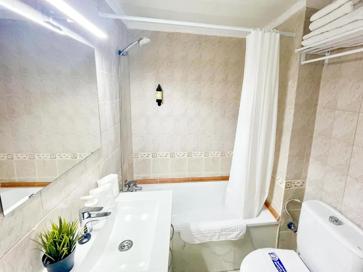 Pool View Holiday Home 普拉亚戴尔雷安格莱斯 0*,  西班牙