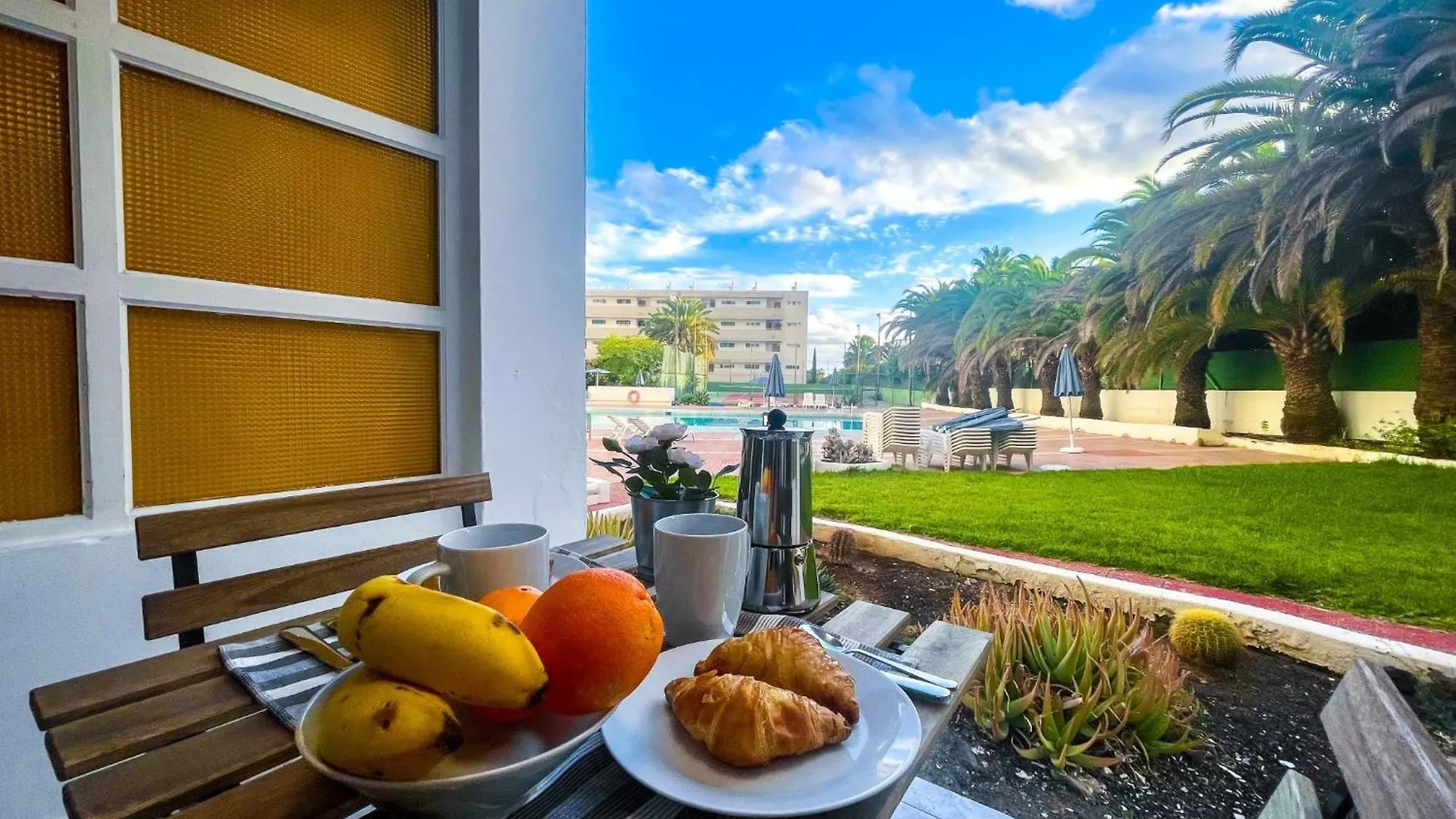 Pool View Holiday Home Playa del Ingles  Spain